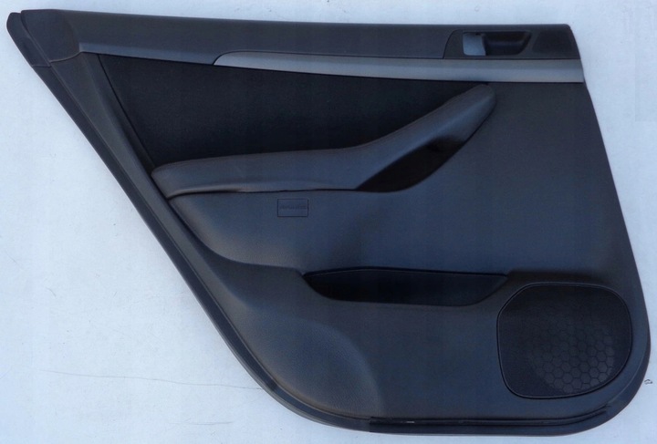 фото №1, Toyota avensis t25 боковина дверь левый зад hb