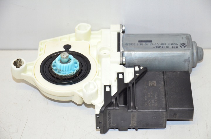 фото №11, Vw jetta 1k двигуни двері 1k5837401aj 402aj