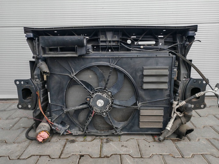 фото №7, Передняя панель volkswagen touran ii
