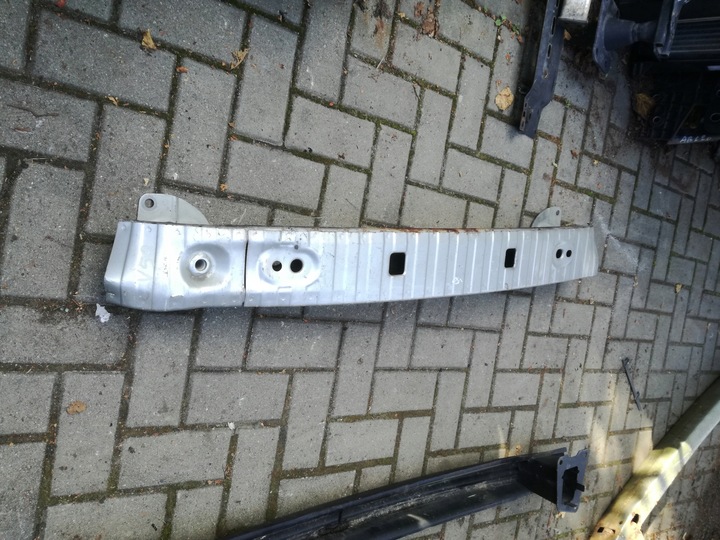 фото №2, Volvo v50 балка бампера зад