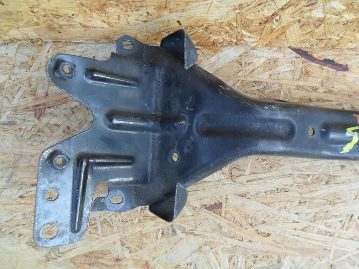 фото №5, Vw touareg 7l 2003 2004 2005 кронштейн замка капота