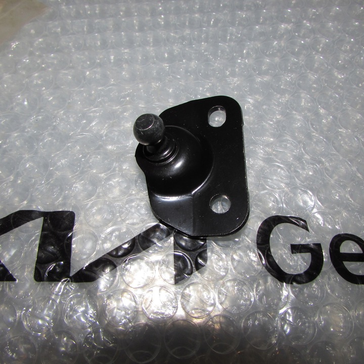 фото №1, Кронштейн амортизатора задньої кришки prius