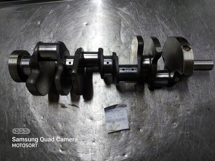 фото №1, Wał колінчастий mercedes amg e63 v8 a157 r27801