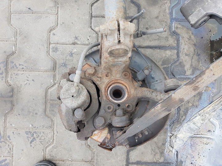 фото №5, Audi a3 8p рестайлінг 2.0 tdi поворотна опора права