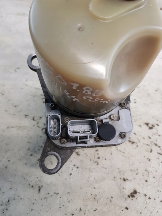 фото №8, Volvo v50 1.8b насос усилителя 4n513k514ds + бачок 4n513531dc