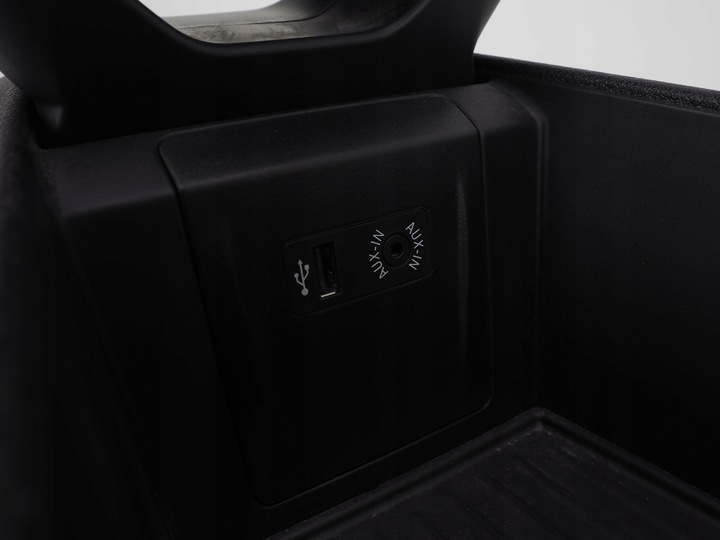 фото №9, Туннель средний подлокотник bmw f45 f46 egat