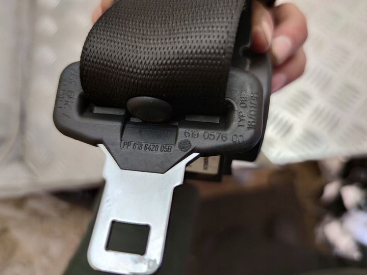 фото №8, Bmw 3 f30 f35 f31 pas безопасности сиденья заднего среднего