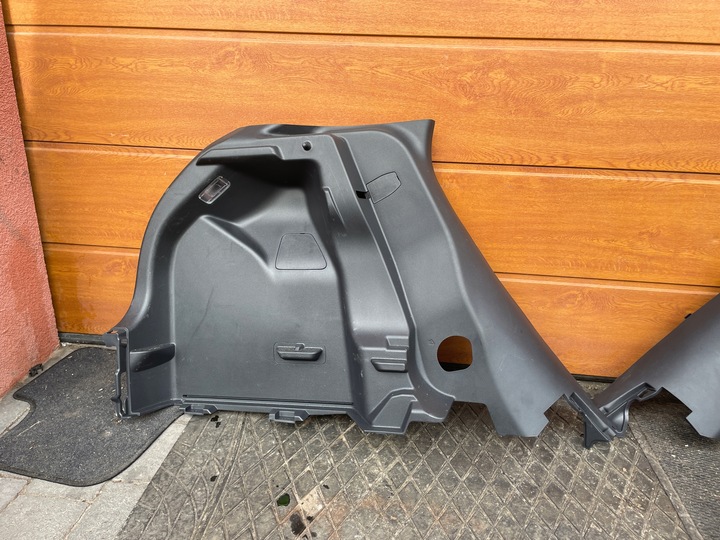 фото №3, Боковина багажника toyota yaris iv 2020r+