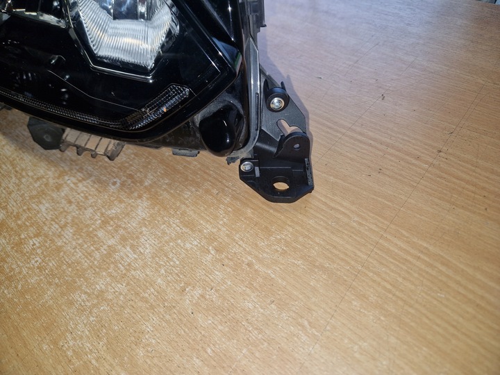 фото №16, Лампа права ліва peugeot 208 повний led 9833036380 9833036180