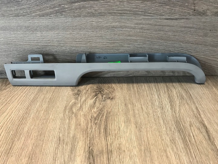 фото №1, Рамка перемикачів двері audi s8 d3 4e1867585a