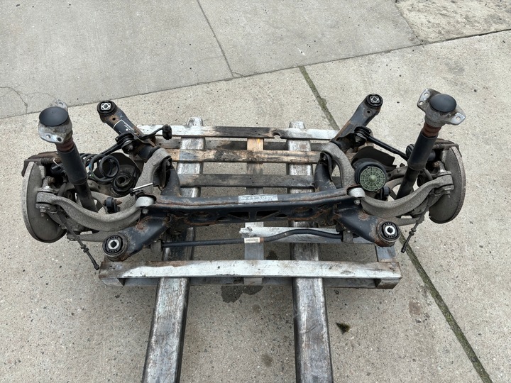 фото №1, Audi a6 c7 3.0 tdi 2wd балка подвешивание зад комплектная 4g0505235p