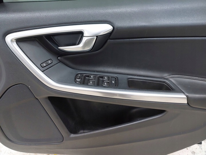 фото №14, Volvo s60 ii рестайлінг двері перед передні праві fv 019-46 чорні w колір