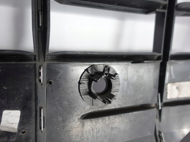 фото №11, Audi q8 4m8 s-line 18- бампер решітка радіатора решітка pdc