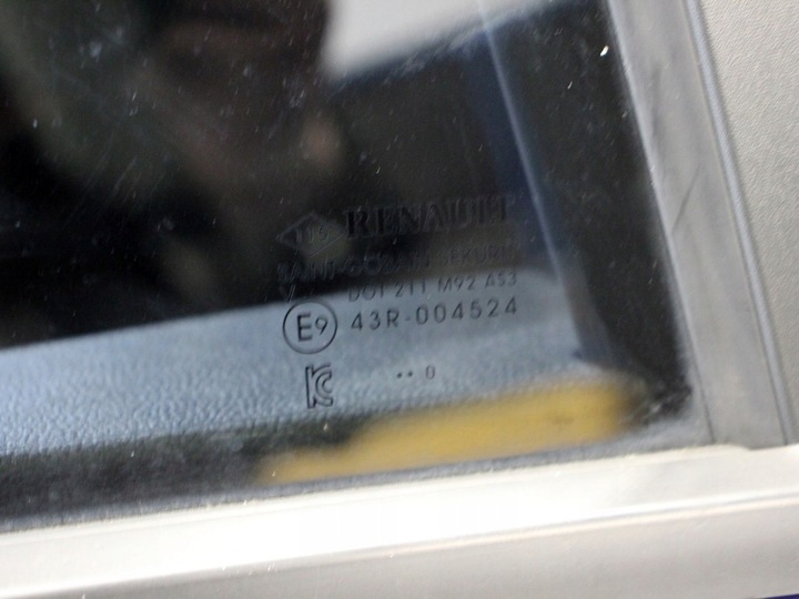фото №2, Скло двері права задня renault captur ii 19- r.