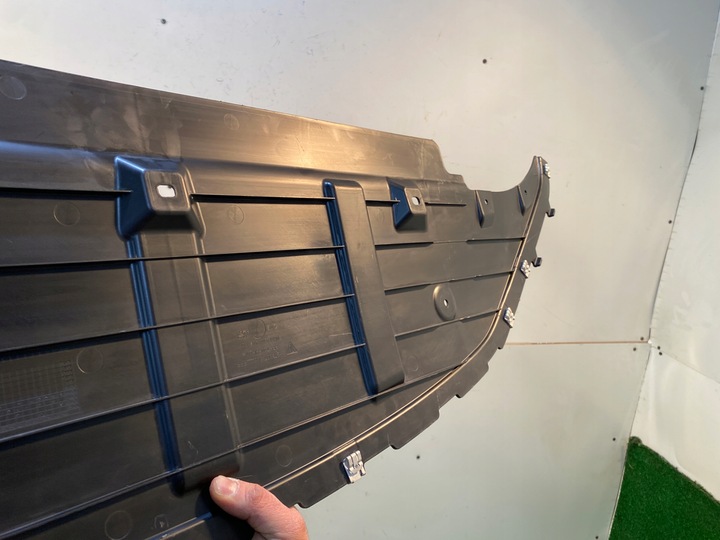 фото №12, Porsche 911 992 gt3 9gt807568 плита захист pod бампер перед