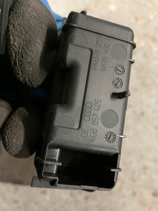 фото №5, Ручка дверь держатель пепельница левый зад audi a6 c7 2011- 4g0867371