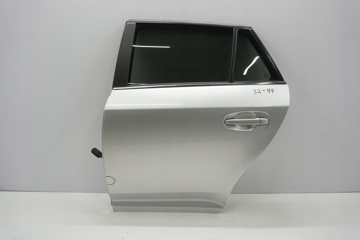 фото №1, Toyota avensis t27 універсал двері лівий зад задні 1f7