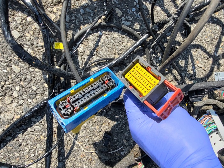 фото №8, Установка интерьера жгут электрический renault laguna iii 3 универсал dci оригинальный номер eu