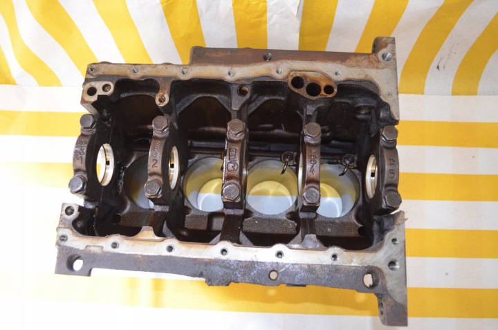 фото №8, Блок двигателя низ 1.8 t bfb avj bex audi a4 b7 vw seat 06a103021k