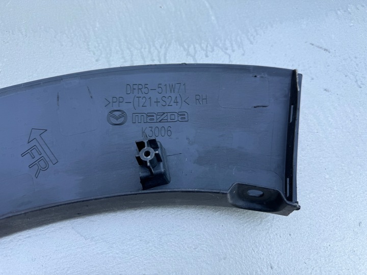 фото №11, Mazda cx-30 cx30 19r- планка бампера права передня праві перед dfr5-51w71
