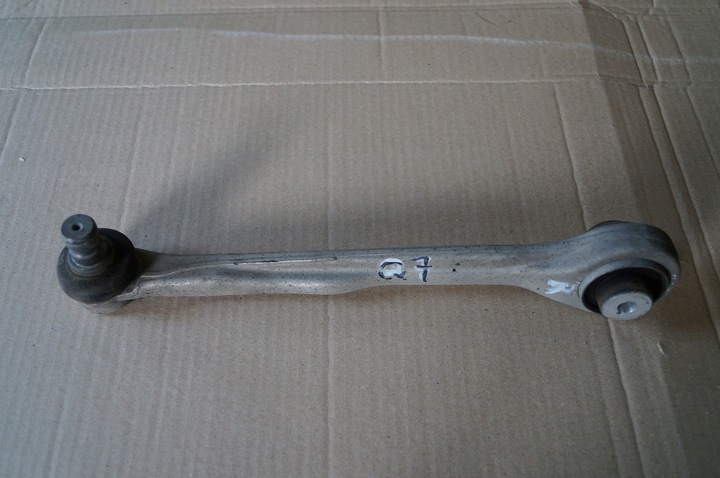 фото №1, Audi sq7 q7 важіль переднє верхній праві