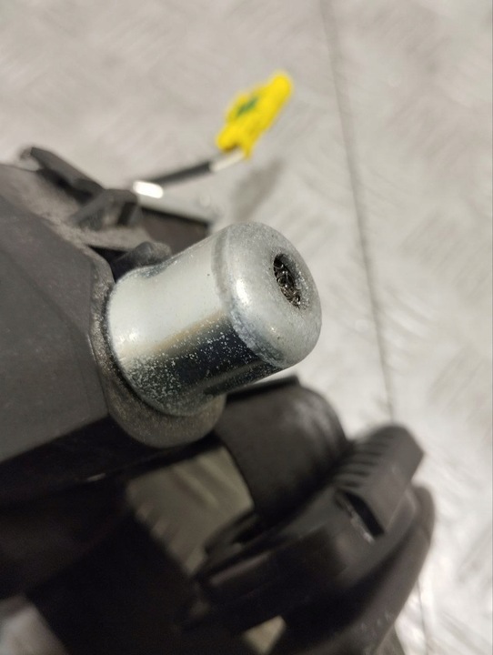 фото №7, Pas безопасности maserati gran туризмо 2012 з спереди з левый 34041001c