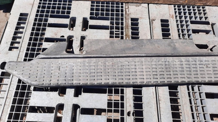 фото №3, Накладка бампера градус сходинка зад iveco daily iii 35s11 00r 2.8b