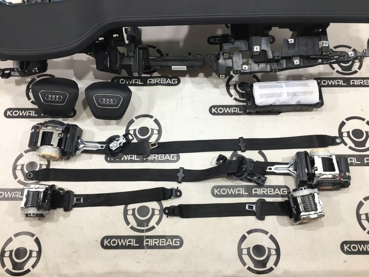 фото №6, Audi e-tron панель консоль подушка безопасности подушки ремни