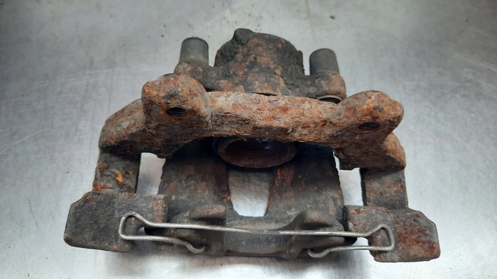 фото №3, Суппорт тормозной правые перед alfa romeo 147 1.6b 01r