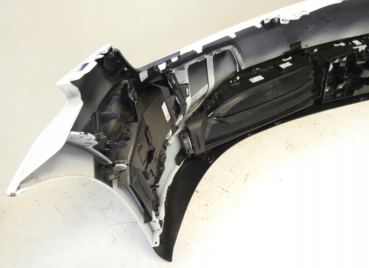 фото №13, Porsche taycan рестайлінг turbo s 9j1807221ac 24- pod 6 pdc бампер перед переднє