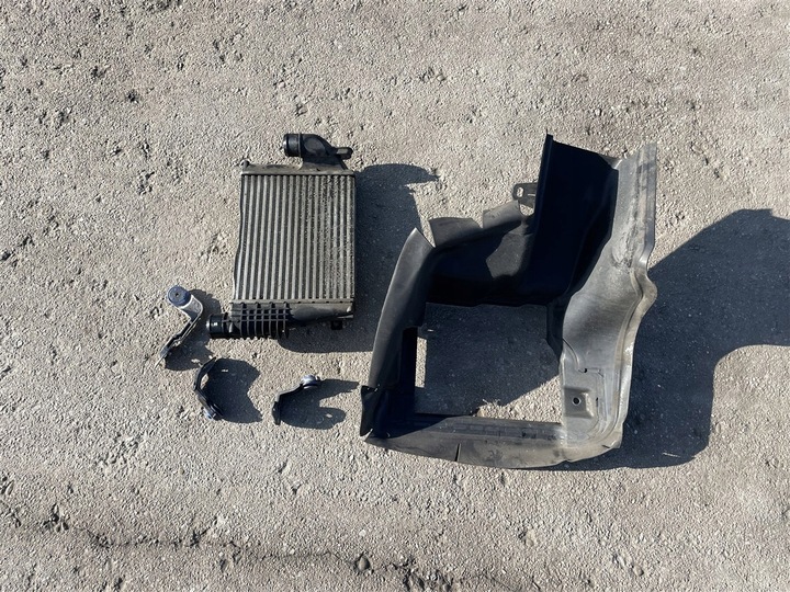 фото №1, Інтеркулер радіаторів уловлювач повітря 2.0 bluehdi peugeot expert 3 iii 16-