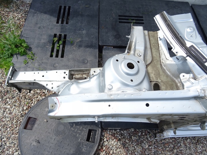 фото №14, Skoda octavia 4 iv универсал лонжерон четверть левый перед стойка пороги la7w