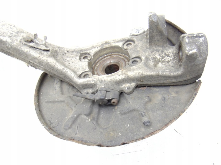 фото №6, Поворотный кулак перед правая seat exeo 2.0 tdi 8e0407242j