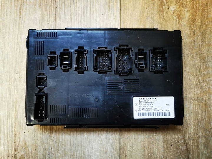 фото №1, Mercedes ml w164 рестайлинг модуль sam зад a1645409962