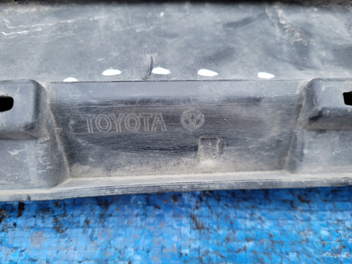 фото №15, Toyota corolla e21 | бампер диффузор спойлер зад универсал 52159-02080 | 0092