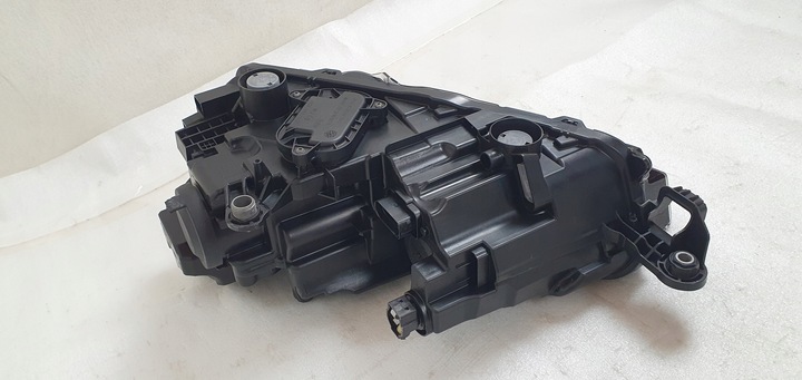 фото №16, Лампа правая перед skoda scala h7 led 10 pin 19-