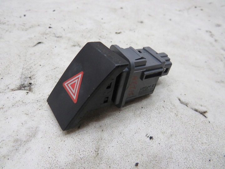 фото №1, Кнопка світла аварійних toyota verso 09-