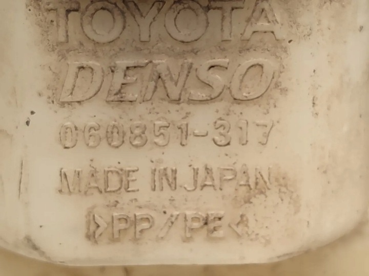 фото №7, Toyota prius бак жидкости do омывателя стёкла передний / лобовой 2011