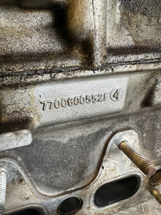 фото №7, Renault clio iii головка двигателя 7700600552