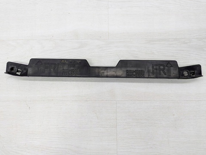 фото №1, Ковзун бампера зад mazda cx-3