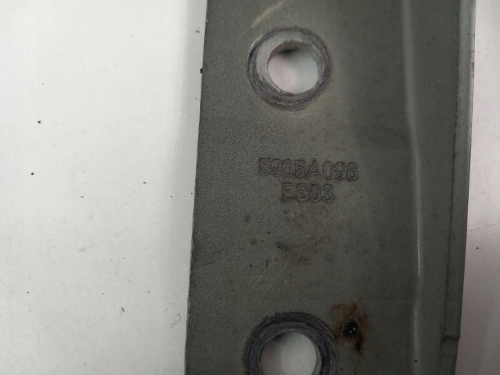 фото №7, Mitsubishi colt vi рестайлинг петля капота комплект 5905a095 5905a096