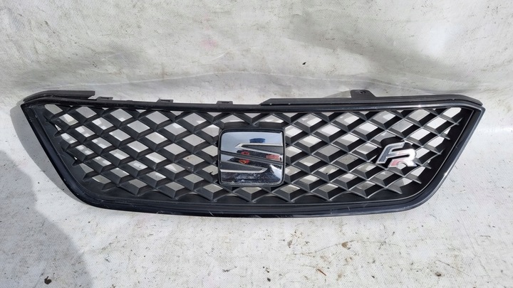 фото №1, Решётка решётка радиатора seat ibiza iv 6j рестайлинг 12-17 fr