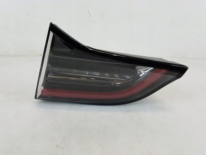 фото №3, Лампа зад w крышка багажника tesla модель 3