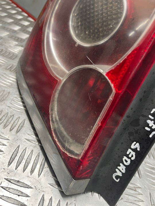 фото №8, Фара зад ліва toyota avensis t25 рестайлінг sedan пошкоджений