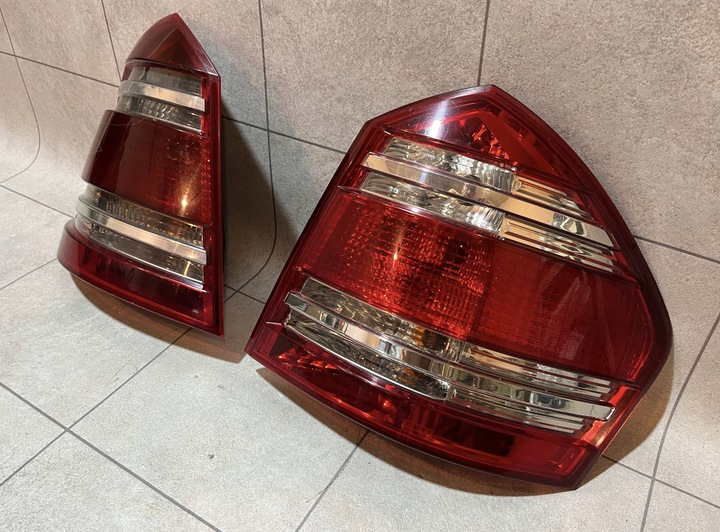 фото №1, Mercedes gl x164 дорестайлінг лампа праві зад оригінал.