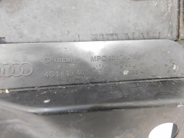 фото №5, Audi a6 4g панель под лобовым стеклом 2 элементы 4g1819403b