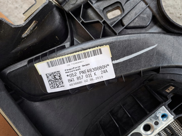 фото №10, Панель роздавальна audi a4 b9, a5 f5 8w1857001k