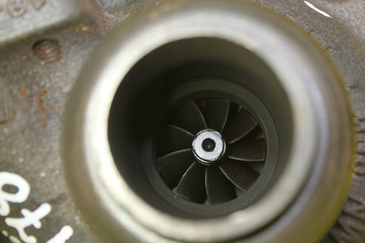фото №7, Turbo турбина турбонагнетатель citroen peugeot ford 1.6 hdi 9686120680