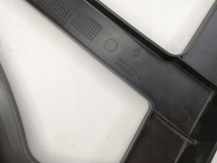 фото №12, Renault megane iii універсал правий ковзун бампера зад