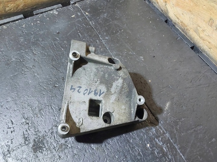 фото №9, Лапи / крепление компрессора кондиционера bmw 3 e46 323i m52b25tu 1432237